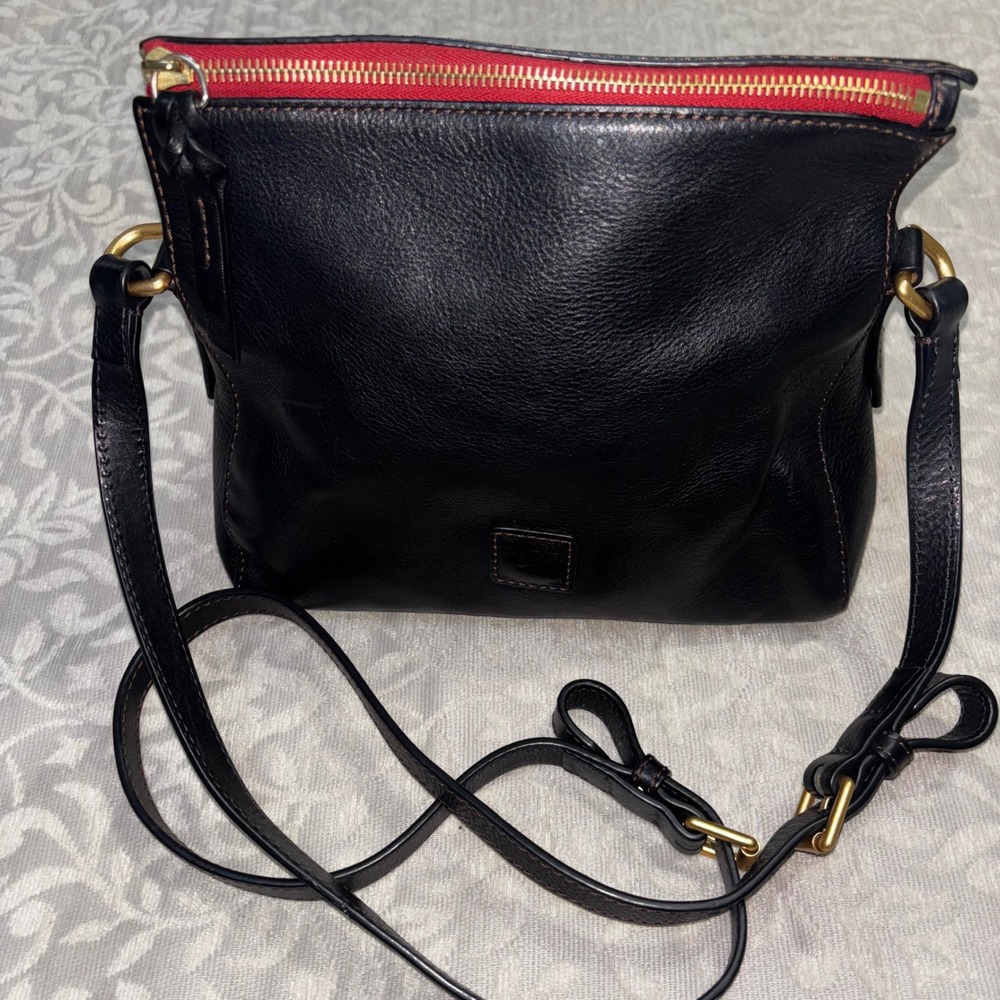 Dooney & Bourke Crossbody Bag Women Medium Black Excellent Florentine Leather